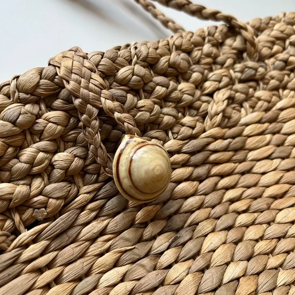Handwoven Bag - Picture 2 of 6